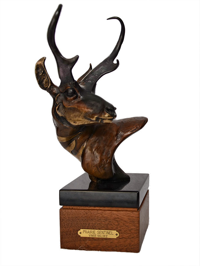 Sculpture Collector Selling a nicely done Vince Valdez bronze wildlife sculpture titled Prairie Sentinel