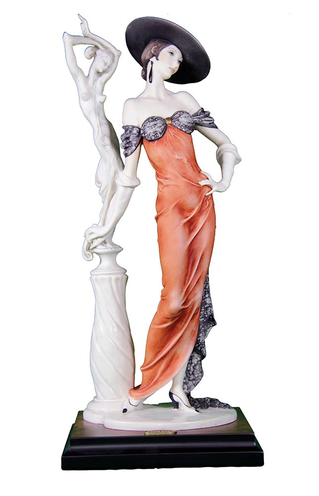 Lady With Sculpture in porcelain by Giuseppe Armani