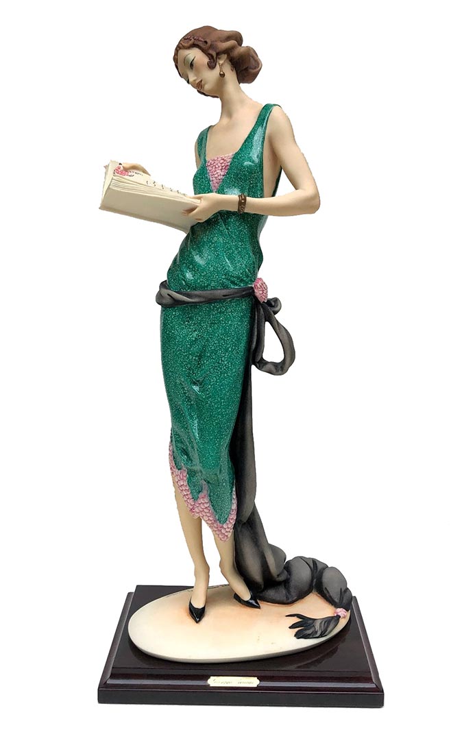 Giuseppe Armani porcelain sculpture Lady with Book