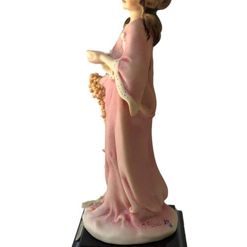 Giuseppe Armani porcelain figurine sculpture Girl with Grapes