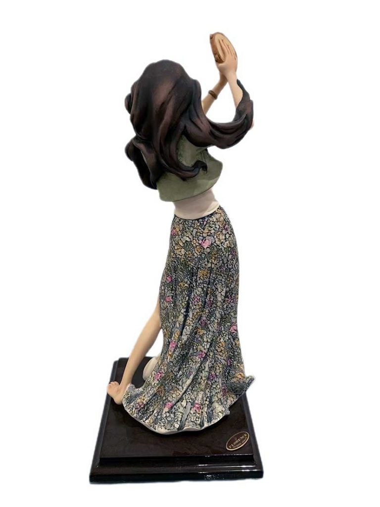 Giuseppe Armani porcelain sculpture La Gitana Gypsy Dancer